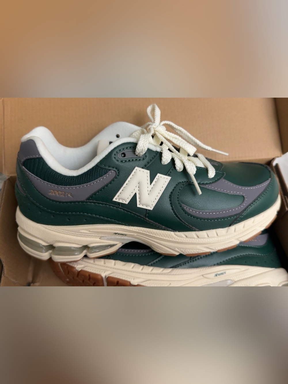 New Balance Kids Dark Green and Cream Lace-Up Sneakers